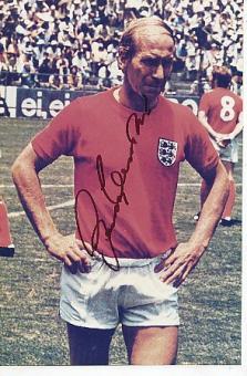 Bobby Charlton   England Weltmeister WM 1966  Fußball Autogramm Foto original signiert 