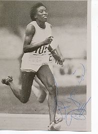 Wyomia Tyus   USA  Leichtathletik  Autogramm Foto  original signiert 