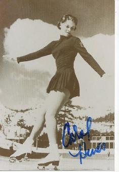 Carol Heiss Jenkins  USA   Eiskunstlauf  Autogramm Foto  original signiert 