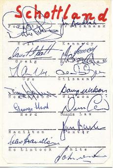 Schottland  60er mit  Dennis Law, Jim Baxter, White, Forsyth usw. Fußball Autogramm Blatt original signiert 