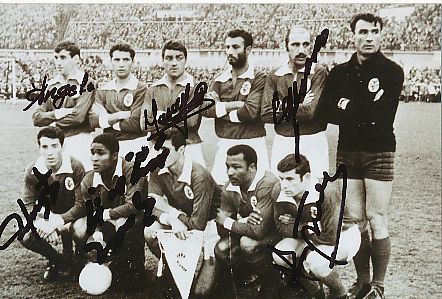 Benfica Lissabon 1962  Eusebio,Costa Pereira,Germano de Figueiredo,Domiciano Cavem,Jose Augusto,Antonio Simoes  Fußball Foto original signiert 