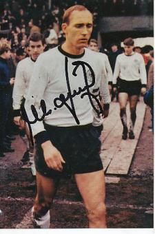Willi Schulz   DFB   Fußball Autogramm Foto original signiert 