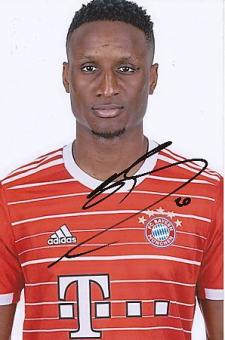 Bouna Sarr  FC Bayern München  Fußball  Autogramm Foto  original signiert 