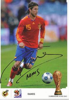 Sergio Ramos  Spanien  Fußball Autogrammkarte Druck signiert 