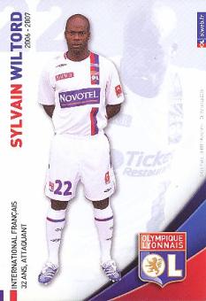 Sylvain Wiltord  Olympique Lyon   Fußball Autogrammkarte 