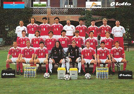 Schweiz   Fußball Mannschaft Autogrammkarte 