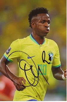 Vinicius Junior   Brasilien  Fußball Autogramm Foto original signiert 