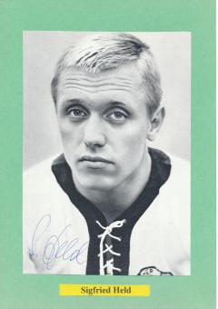 Siegfried Held  DFB  Fußball Autogramm 30 x 20 cm Karte original signiert 