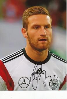 Skhodran Mustafi  DFB  Weltmeister WM 2014  Fußball 27 x 20 cm Autogramm Foto original signiert 