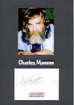 2  x  Charles Manson † 2017 US-amerikanischer Krimineller, Musiker und Mörder Anführer der Manson Family  Autogramm Foto original signiert 
