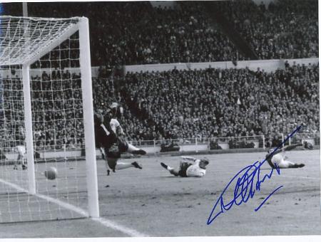 Geoff Hurst  England Weltmeister WM 1966  Fußball Autogramm 20 x 25 cm Foto original signiert 