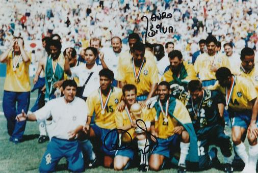 Brasilien Weltmeister WM 1994 mit  Dunga, Mauro Silva   Fußball Autogramm 30 x 20 cm Foto original signiert 