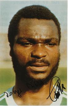 Roger Milla  Kamerun WM 1990  Fußball Autogramm 28 x 18 cm Foto original signiert 