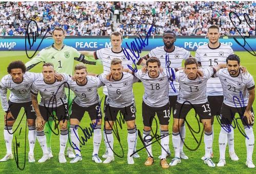 DFB  Nationalteam   Mannschaftsfoto Fußball original signiert 