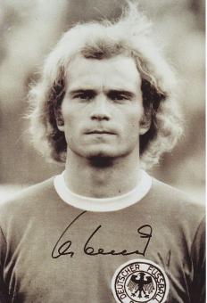Uli Hoeneß   DFB Weltmeister WM 1974  Fußball Autogramm 30 x 21 cm Foto original signiert 