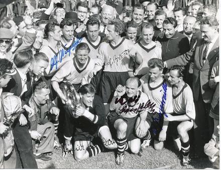 Borussia Dortmund 1956 Mannschaftsfoto  mit  Alfred Niepieklo  & Heinrich Kwiatkowski  usw.  Fußball  Autogramm 21 x 16 cm  Foto original signiert 