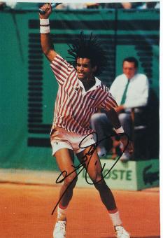Yannick Noah  Frankreich  Tennis Autogramm 30 x 20 cm Foto original signiert 