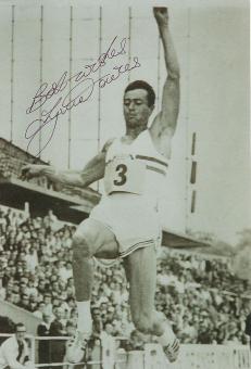 Lynn Davies  GB  Leichtathletik  Autogramm 30 x 20 cm Foto  original signiert 