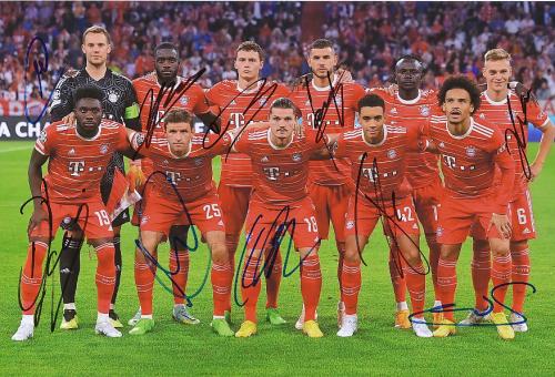 FC Bayern München  Mannschaftsfoto Fußball original signiert 